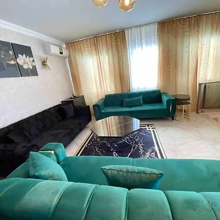 Cheerful 2 Bedroom Private With Pool Ferienhaus *