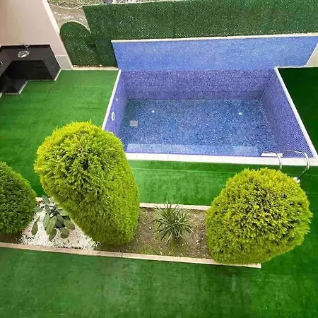 Σπίτι διακοπών Cheerful 2 Bedroom Private With Pool
